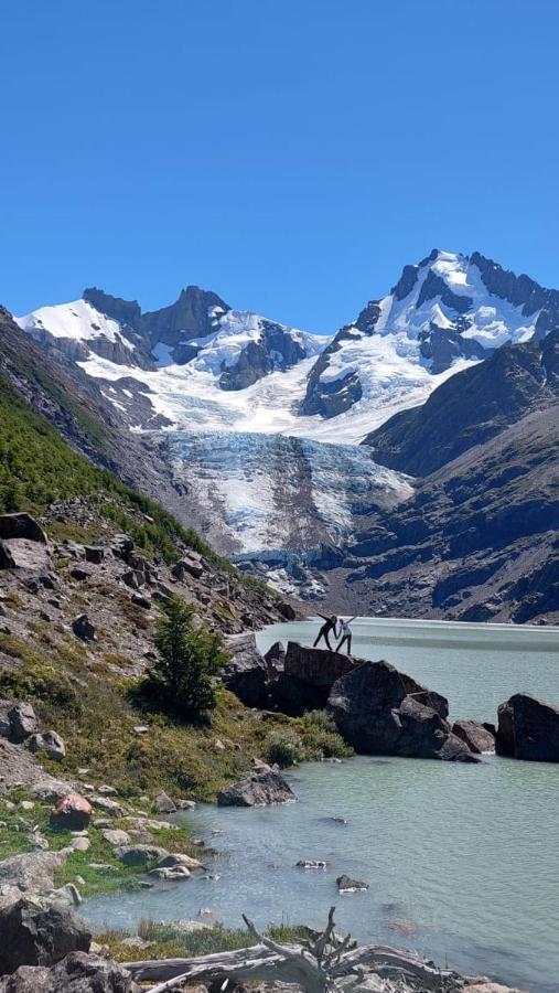 Отель Refugio De Glaciares Эль-Чальтен Экстерьер фото